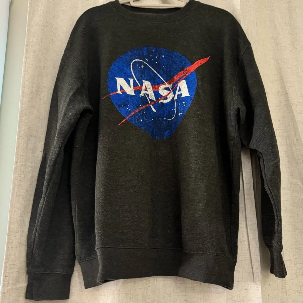 Oversized NASA pullover - Picture 1 of 3